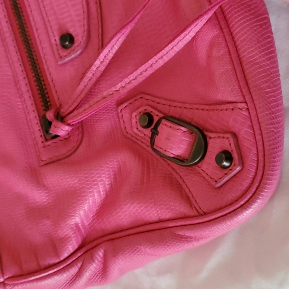 Balenciaga 2010 Hot Pink Leather Classic Studs Crossbody Bag - Picture 2 of 8